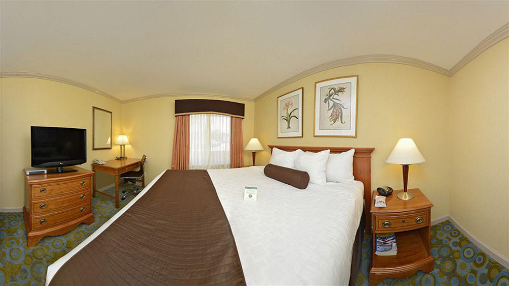 Comfort Inn & Suites Butler Exterior foto